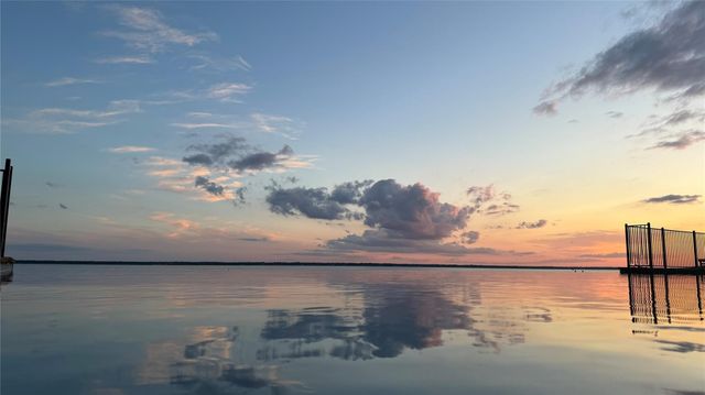 1563 Shoreline Drive, Mabank, TX 75143