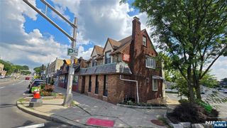 426 Cedar Lane, Teaneck, NJ 07666