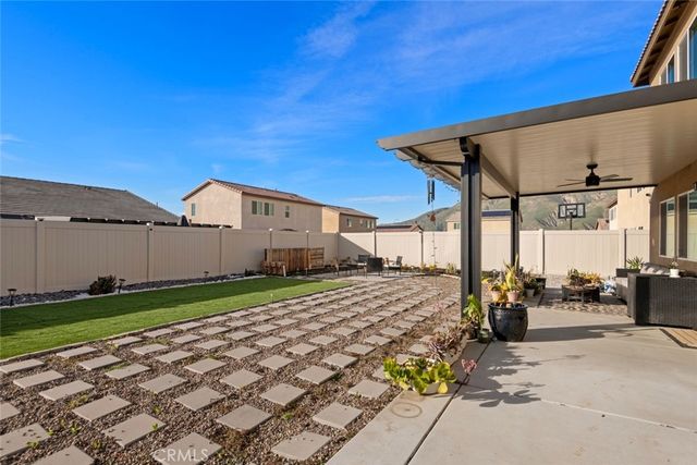 282 Basswood Way, San Jacinto, CA 92583