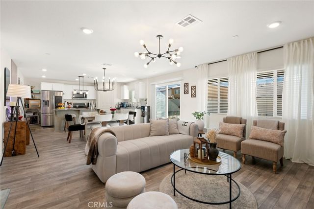 282 Basswood Way, San Jacinto, CA 92583