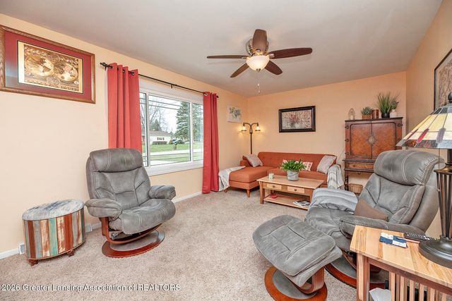 12565 Mckouen Drive, Dewitt, MI 48820