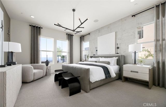 11811 Canoga Avenue, Chatsworth, CA 91311