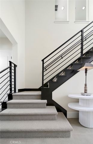 11811 Canoga Avenue, Chatsworth, CA 91311