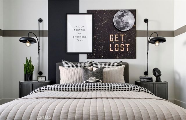 11811 Canoga Avenue, Chatsworth, CA 91311