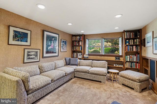 1229 HOFFMAN RD, Ambler, PA 19002