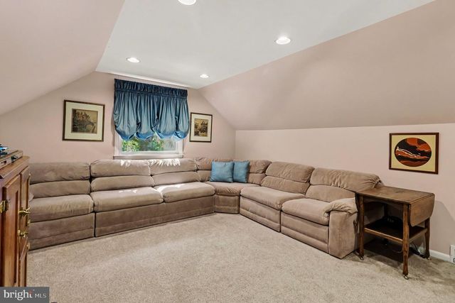 1229 HOFFMAN RD, Ambler, PA 19002