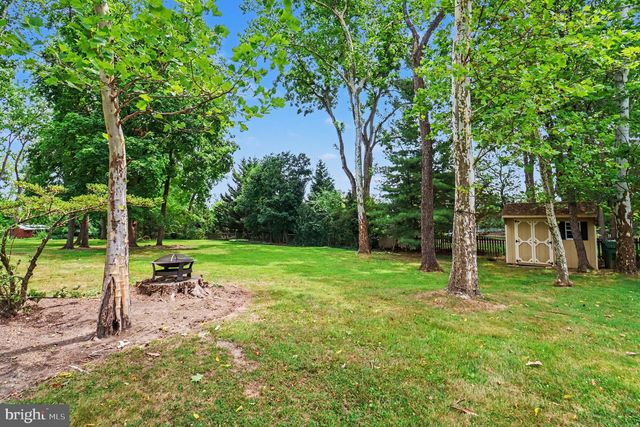 1229 HOFFMAN RD, Ambler, PA 19002