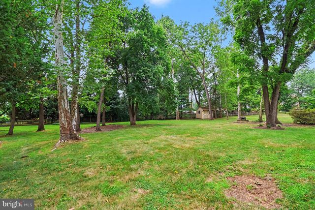 1229 HOFFMAN RD, Ambler, PA 19002
