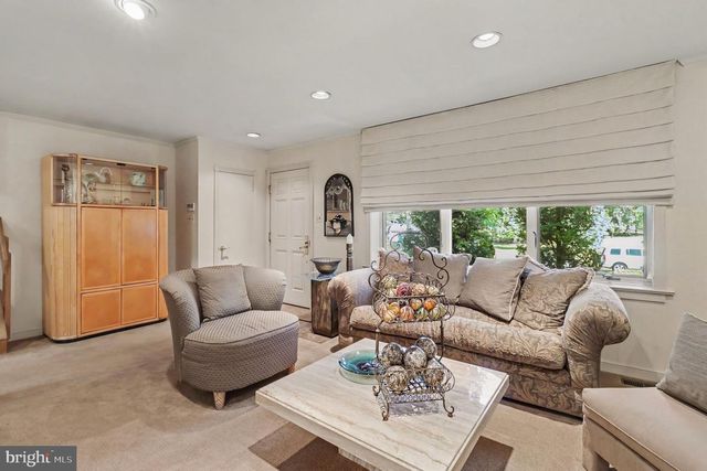 1229 HOFFMAN RD, Ambler, PA 19002