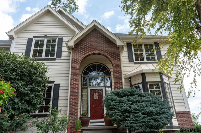 7823 N 156th Avenue, Bennington, NE 68007