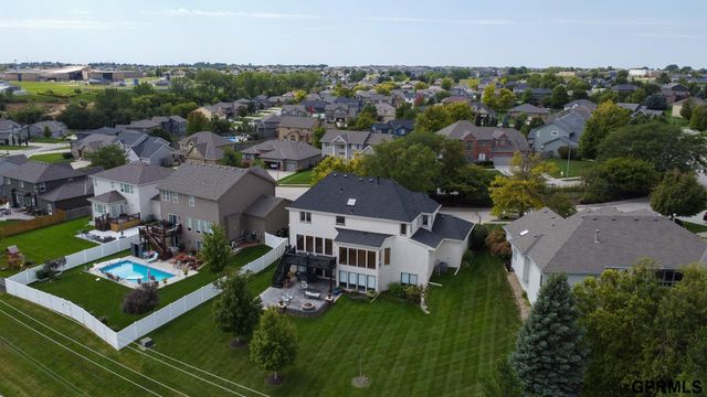 7823 N 156th Avenue, Bennington, NE 68007