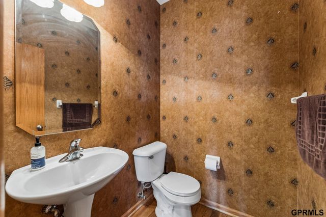 7823 N 156th Avenue, Bennington, NE 68007