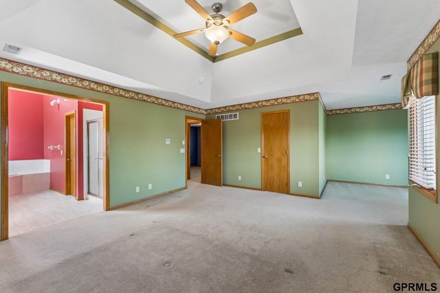 7823 N 156th Avenue, Bennington, NE 68007