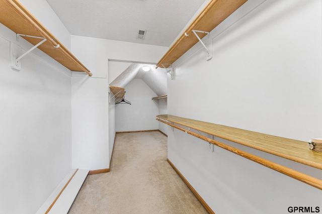 7823 N 156th Avenue, Bennington, NE 68007