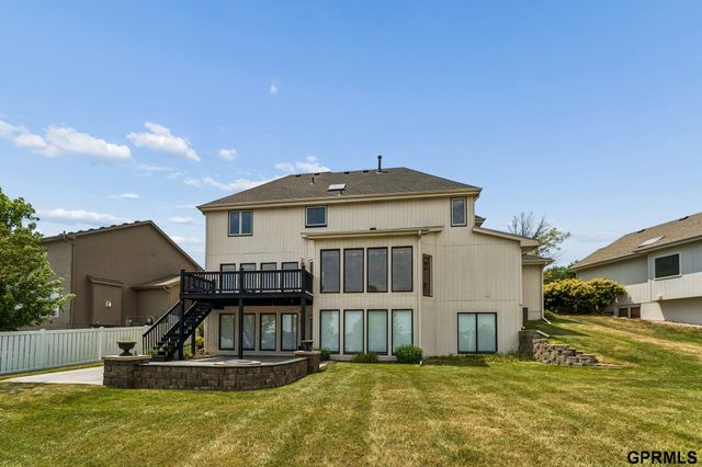7823 N 156th Avenue, Bennington, NE 68007