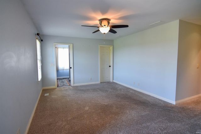 373 E Hirsch Woods Lane, Haubstadt, IN 47639