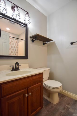 373 E Hirsch Woods Lane, Haubstadt, IN 47639
