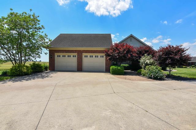 373 E Hirsch Woods Lane, Haubstadt, IN 47639