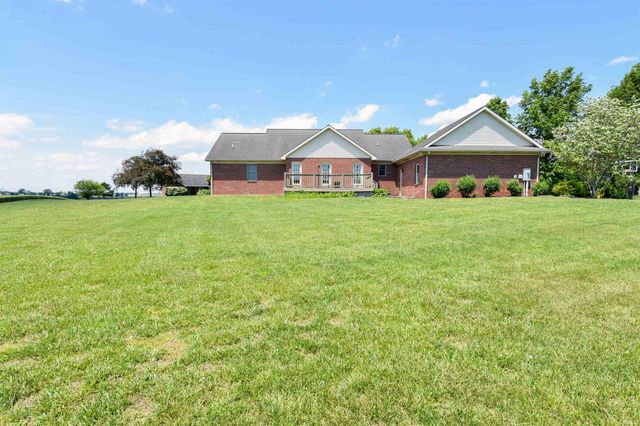373 E Hirsch Woods Lane, Haubstadt, IN 47639