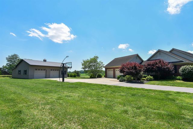 373 E Hirsch Woods Lane, Haubstadt, IN 47639