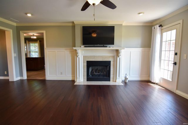 373 E Hirsch Woods Lane, Haubstadt, IN 47639