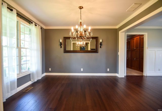 373 E Hirsch Woods Lane, Haubstadt, IN 47639