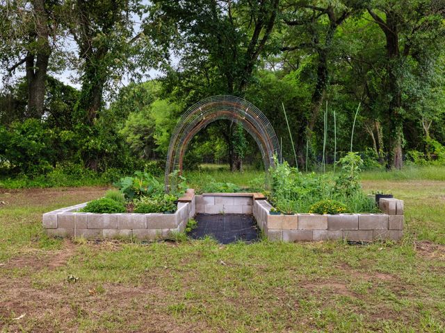 300 Rs County Road 3367, Emory, TX 75440