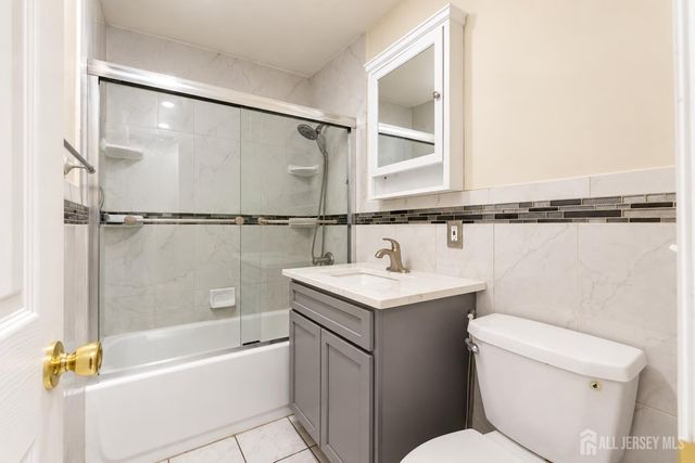 145 College Drive, Edison, NJ 08817