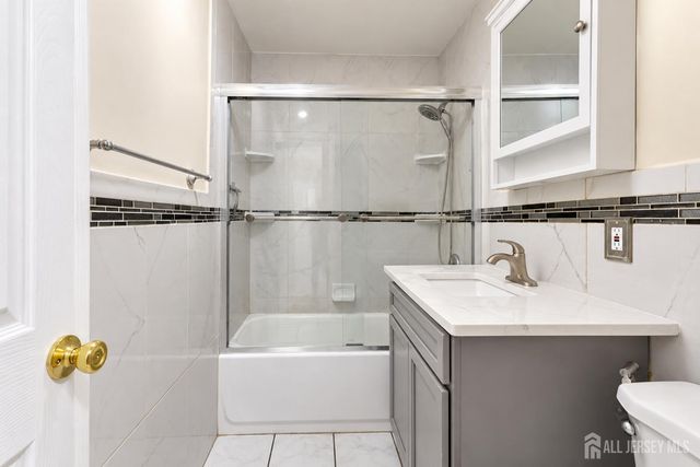 145 College Drive, Edison, NJ 08817