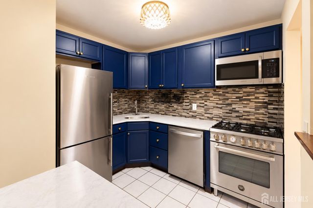 145 College Drive, Edison, NJ 08817