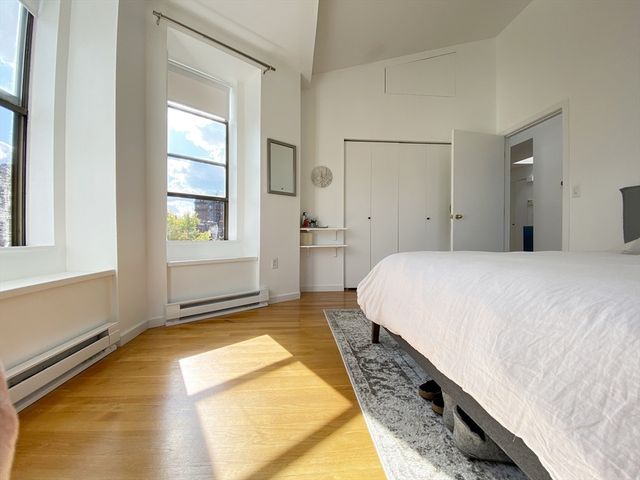 363 Marlborough St 8, Boston, MA 02115