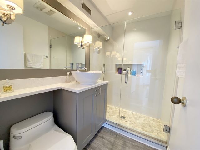 363 Marlborough St 8, Boston, MA 02115