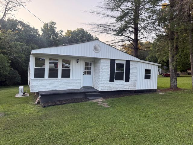 901 Jacobs Avenue, Bridgeport, AL 35740