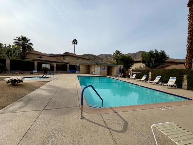 46943 Highway 74 4, Palm Desert, CA 92260