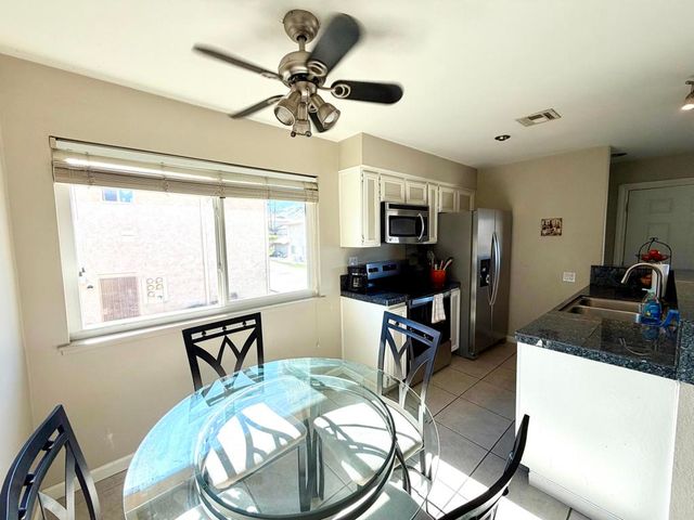 46943 Highway 74 4, Palm Desert, CA 92260