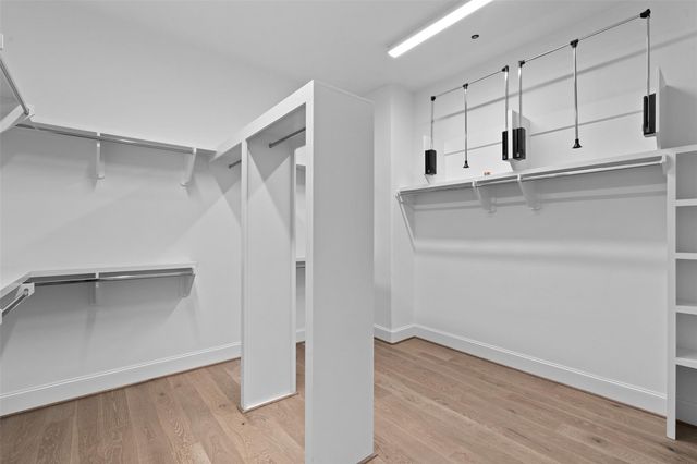 8711 Park Kolbe Lane, Houston, TX 77080