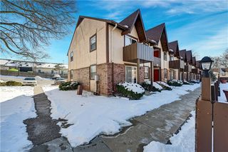 6228 Robinson Street 4, Overland Park, KS 66202