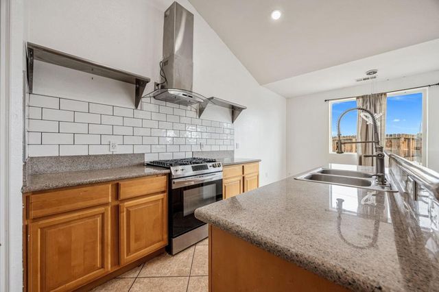 1351 Brentwood Avenue, Thermal, CA 92274