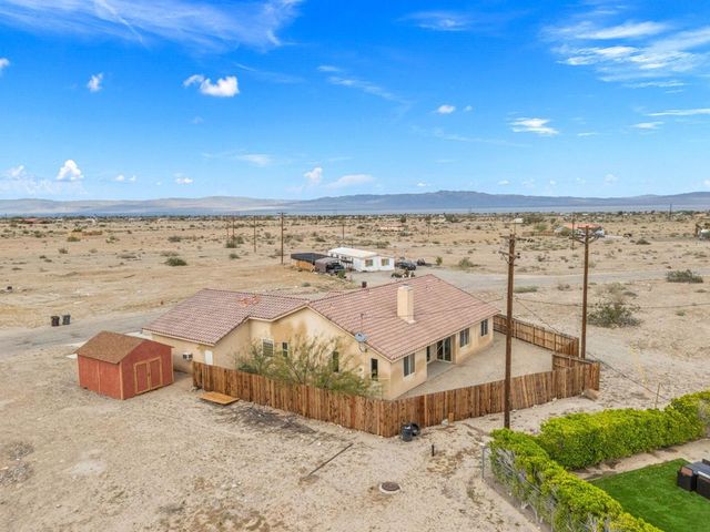 1351 Brentwood Avenue, Thermal, CA 92274