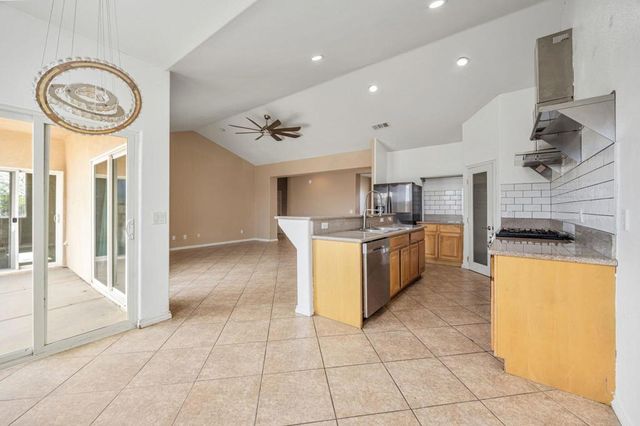 1351 Brentwood Avenue, Thermal, CA 92274