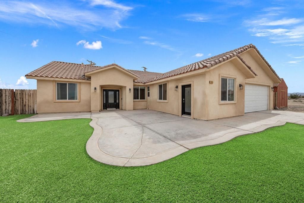 1351 Brentwood Avenue, Thermal, CA 92274