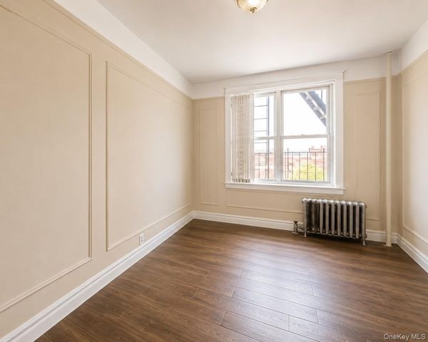 700 Oakland Place 5B, Bronx, NY 10457