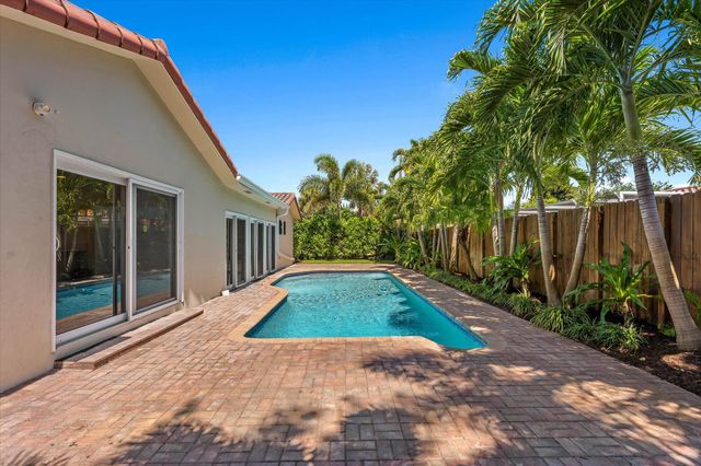 884 NW 6th Drive, Boca Raton, FL 33486
