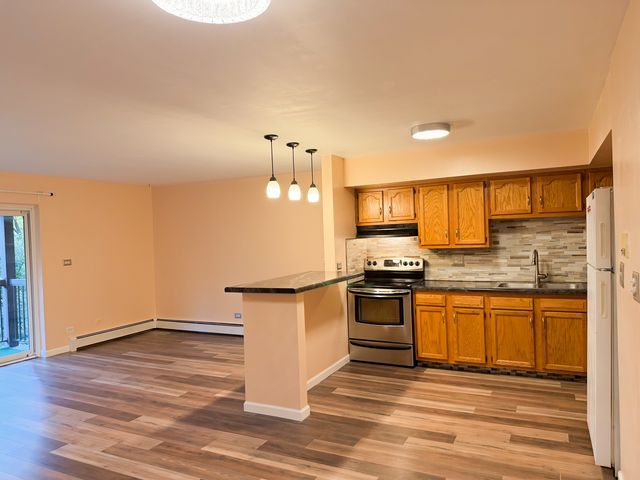 753 S Dwyer Avenue E, Arlington Heights, IL 60005