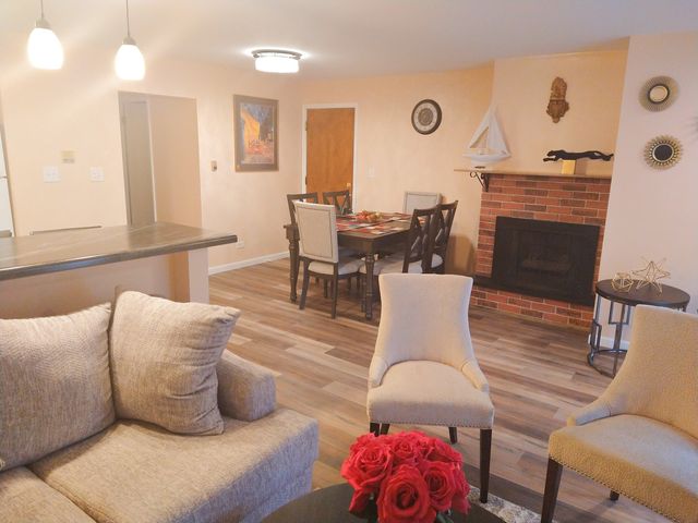 753 S Dwyer Avenue E, Arlington Heights, IL 60005