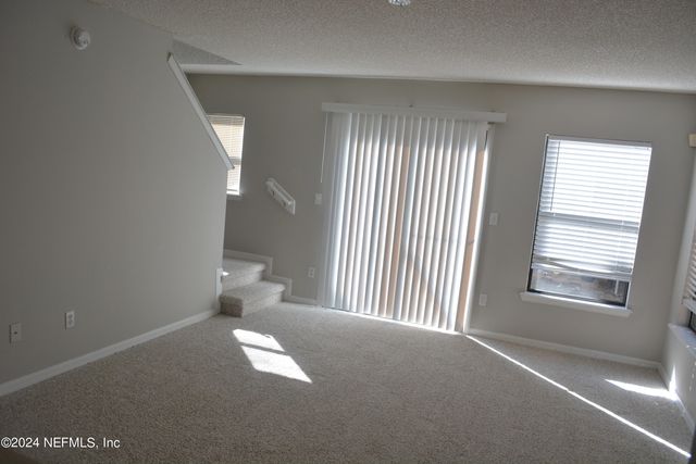 7724 HIGHCHAIR Lane, Jacksonville, FL 32210