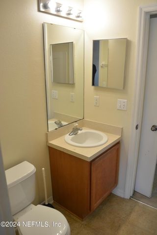 7724 HIGHCHAIR Lane, Jacksonville, FL 32210