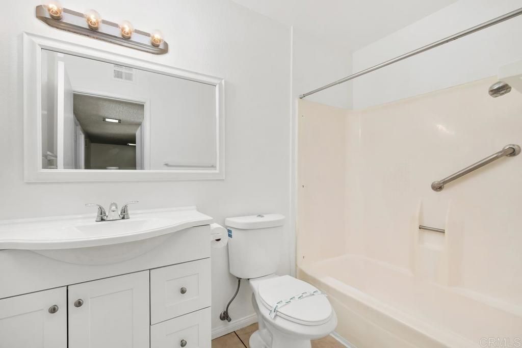 Image 22 of property listing at 2605 Via Eco, Carlsbad, CA 92010