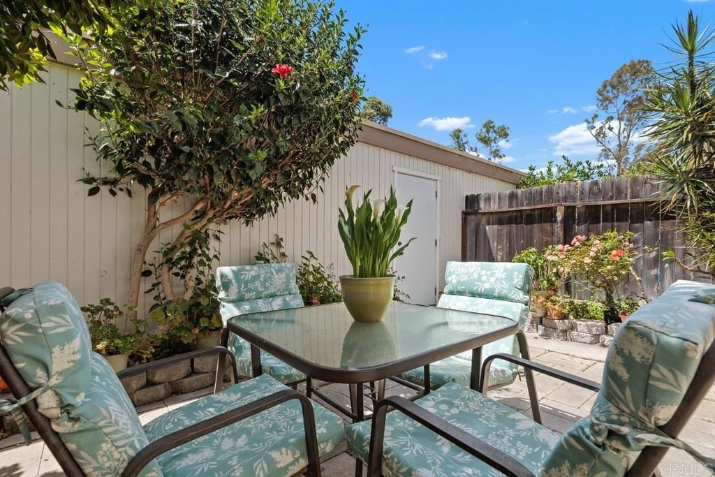 Image 24 of property listing at 2605 Via Eco, Carlsbad, CA 92010