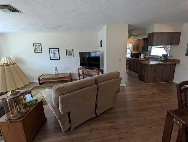 400 S WASHINGTON STREET, Beverly Hills, FL 34465